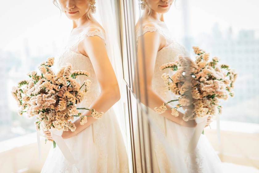 A Wedding Bouquet Special Featuring the Cute and Fluffy Starches that Will Naturally Turn into Dried Flowers♡にて紹介している画像