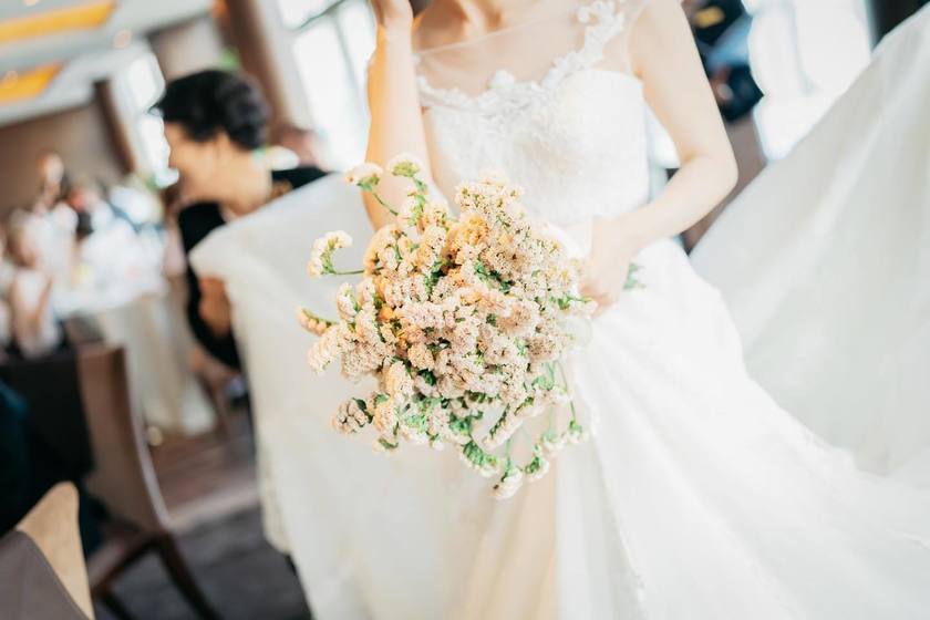 A Wedding Bouquet Special Featuring the Cute and Fluffy Starches that Will Naturally Turn into Dried Flowers♡にて紹介している画像