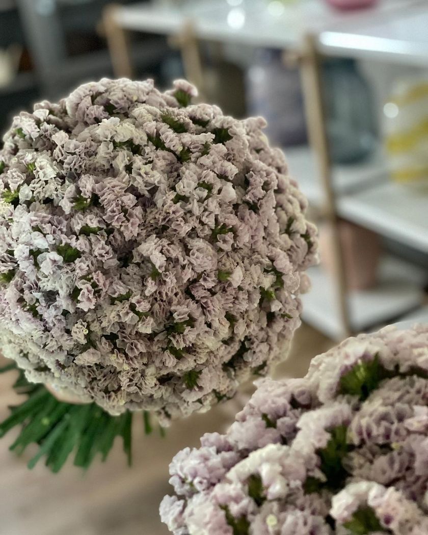 A Wedding Bouquet Special Featuring the Cute and Fluffy Starches that Will Naturally Turn into Dried Flowers♡にて紹介している画像