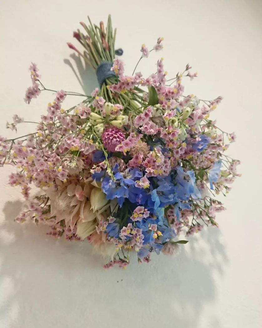 A Wedding Bouquet Special Featuring the Cute and Fluffy Starches that Will Naturally Turn into Dried Flowers♡にて紹介している画像