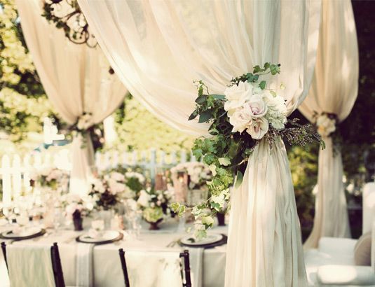 Fluffy and Heartfelt: The Ideal Wedding Venue with Curtains for Today's Brides＊にて紹介している画像