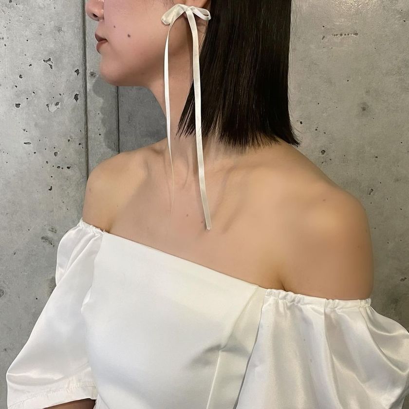 最近流行ってる!リボンをそのままピアス/イヤリングにしちゃうアイデア🎀にて紹介している画像