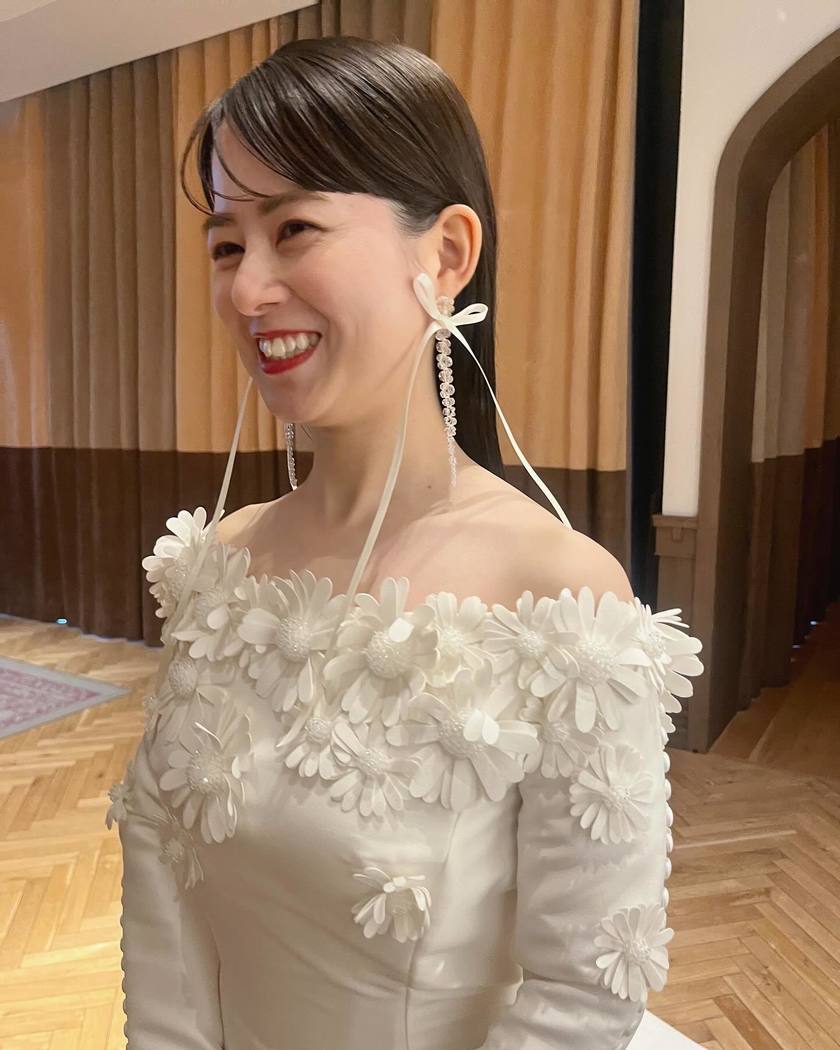 Do you know the young designer SIMONE ROCHA, born in 1986?♡にて紹介している画像
