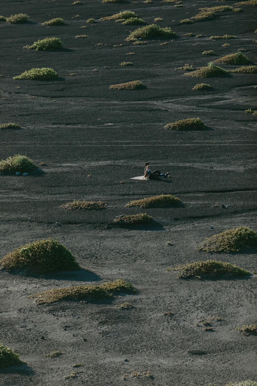 The only place in Japan referred to as a "desert"! Location photos taken at the "Ura Desert" located in Izu Oshima, Tokyo.にて紹介している画像