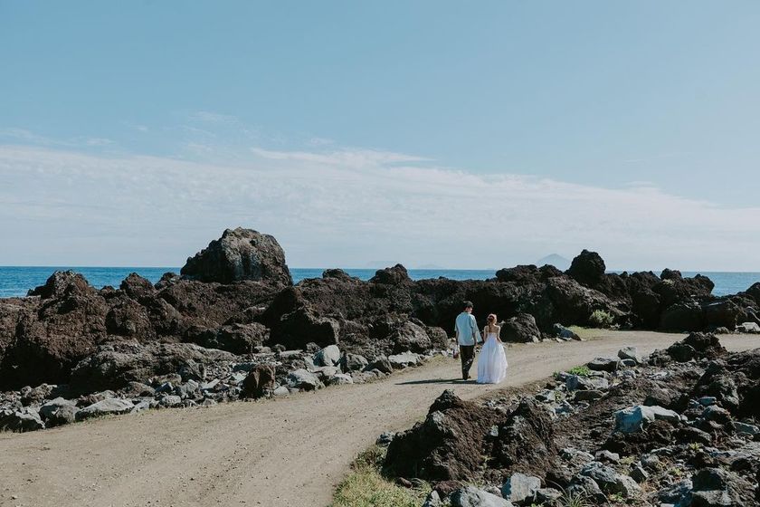 The only place in Japan referred to as a "desert"! Location photos taken at the "Ura Desert" located in Izu Oshima, Tokyo.にて紹介している画像