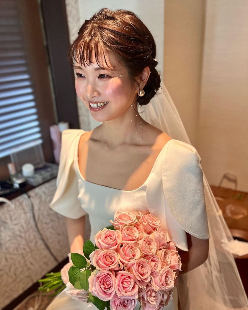 Where would you like to apply it? A collection of "Body Pearl" arrangements using pearls on the back, shoulders, and décolletage.にて紹介している画像