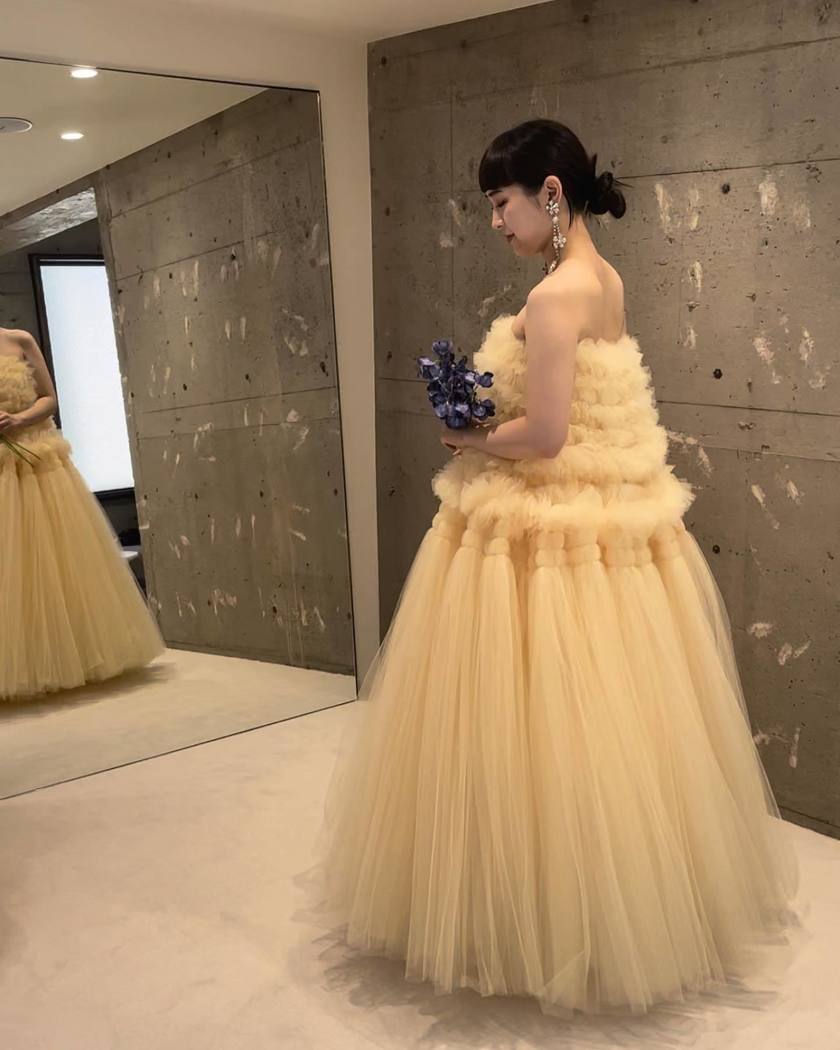 A summary of brands that have the yellow fluffy and fuzzy dress, also known as the chick dress. 🐤にて紹介している画像