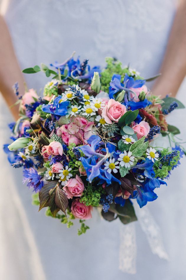 マリーアントワネットも愛した色♡ブルーグレードレスが最高に大人可愛い！にて紹介している画像