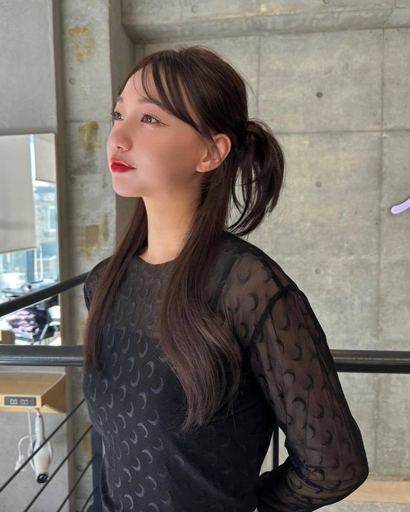 A guide for showing directly to your hairdresser: Recently trending 【Kachimori Hair】 Wedding Guest Hairstyles Special ♡にて紹介している画像