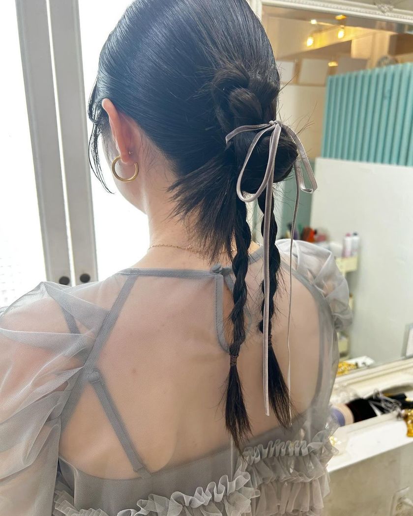 A guide for showing directly to your hairdresser: Recently trending 【Kachimori Hair】 Wedding Guest Hairstyles Special ♡にて紹介している画像