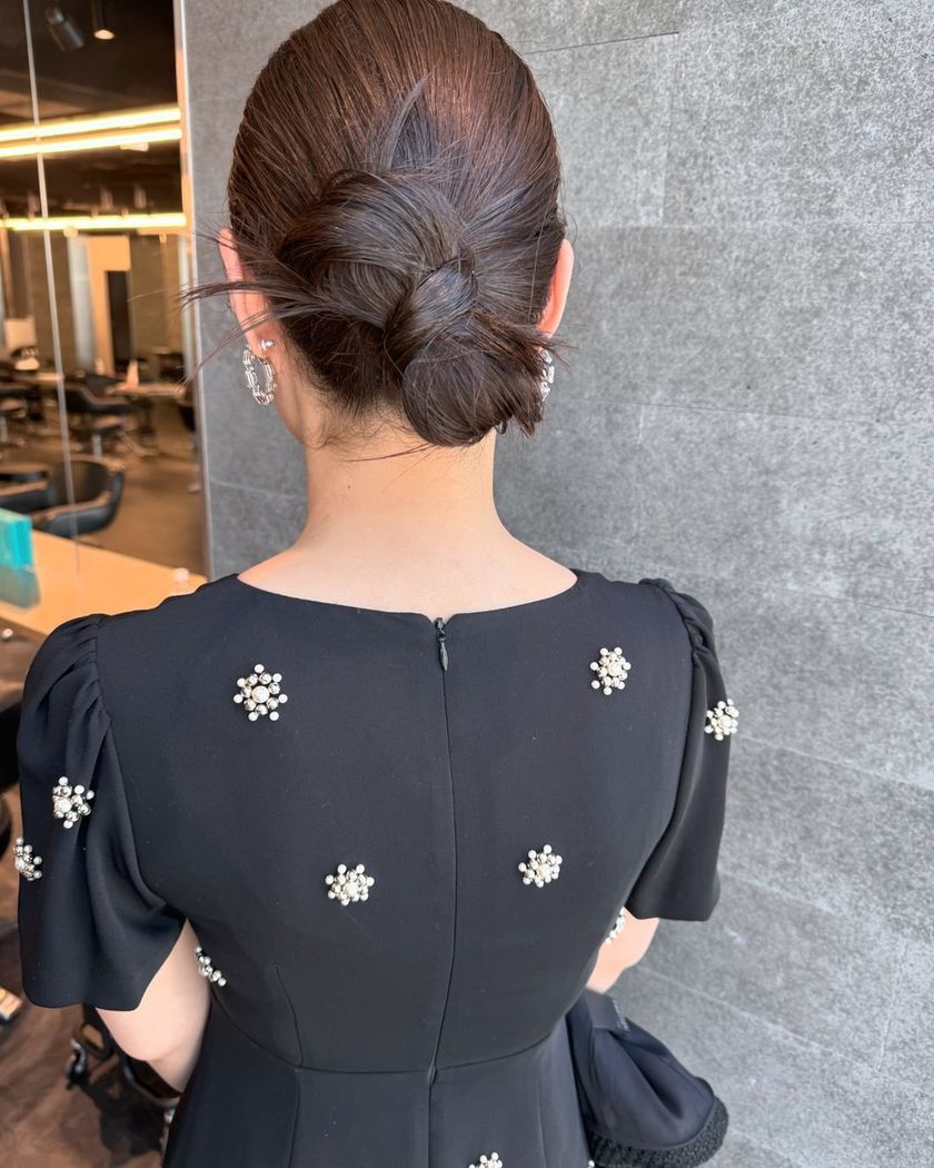 A guide for showing directly to your hairdresser: Recently trending 【Kachimori Hair】 Wedding Guest Hairstyles Special ♡にて紹介している画像