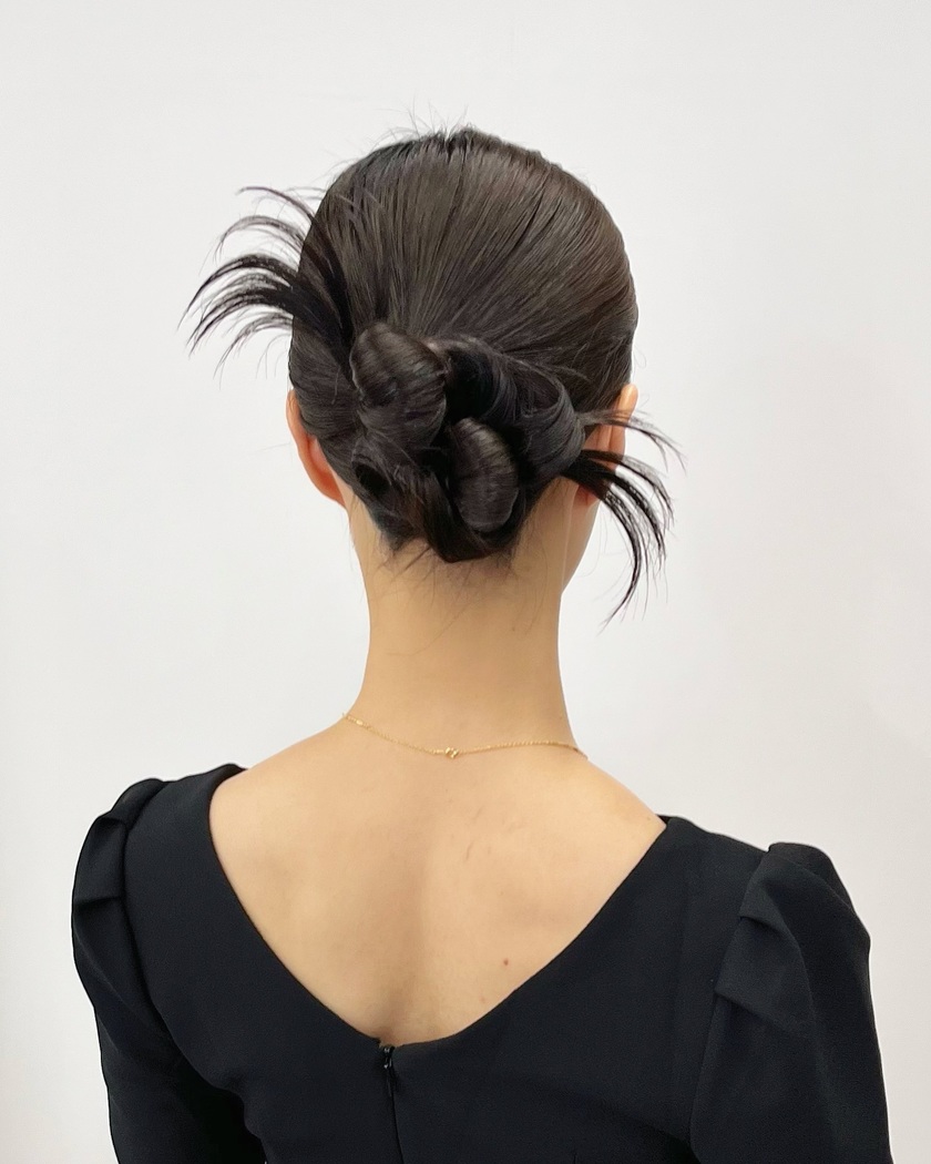 A guide for showing directly to your hairdresser: Recently trending 【Kachimori Hair】 Wedding Guest Hairstyles Special ♡にて紹介している画像