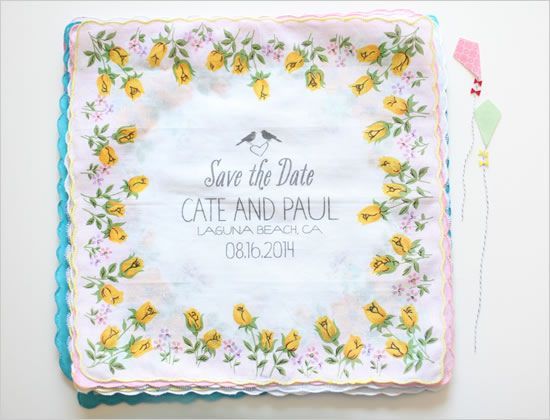 Essential Items for Girls: Adorable Handkerchief Decoration Ideas for Weddingsにて紹介している画像