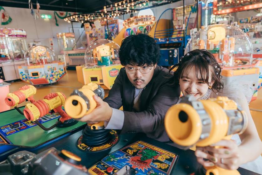 A cute two-story carousel 🎠 Wedding photos at the amusement park "Japan Monkey Park" in Aichi Prefecture 🐵にて紹介している画像