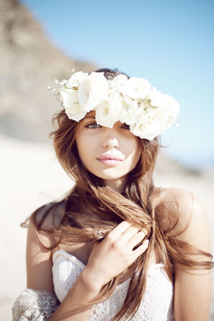 Bangs: The Ultimate Weapon to Make Brides Adorable ♡ Recommended Hairstyle Arrangements for Different Bangs ♩にて紹介している画像