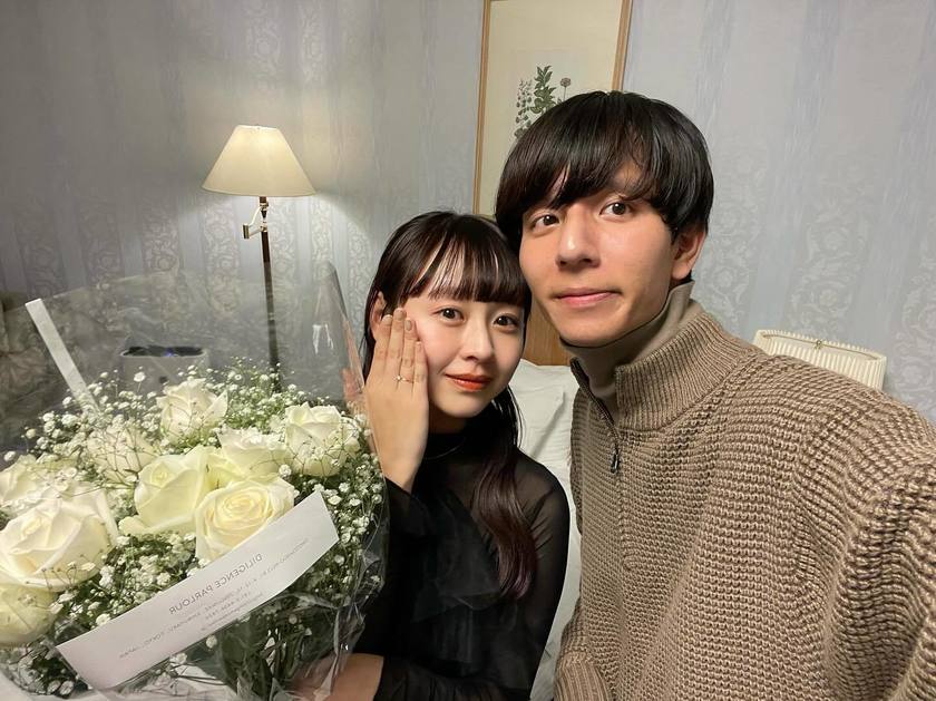 王道の赤いバラの花束以外が増えてる！インスタで見つけた「今どきプロポーズブーケ」特集🌷にて紹介している画像
