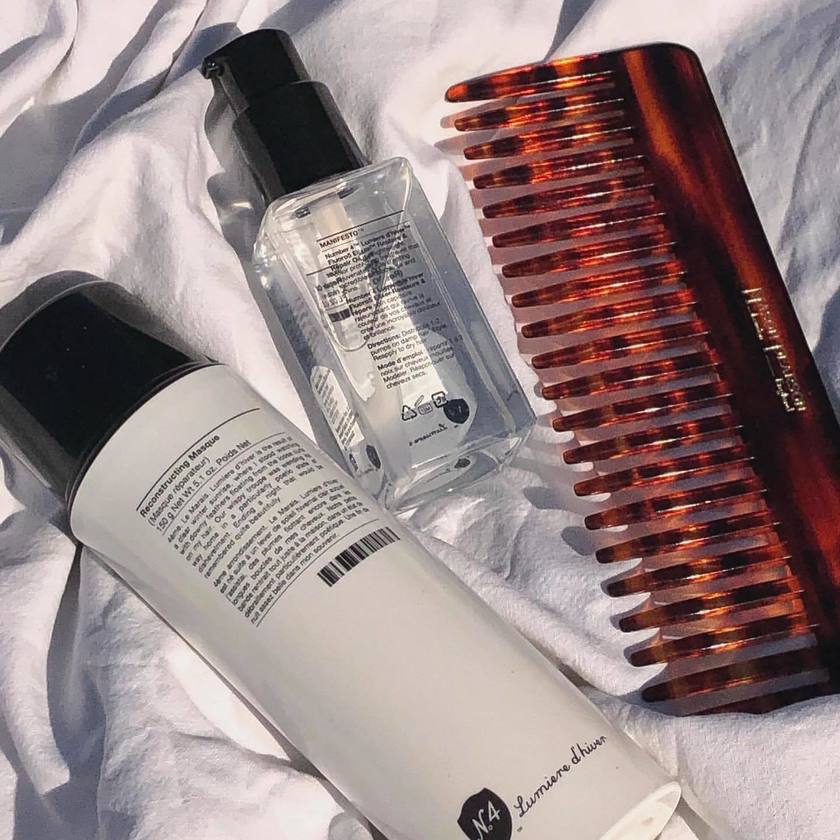 If you're struggling to find a gift, an "in-bath hair comb" seems like it would be well-received! 🛁🪮💆♀️にて紹介している画像