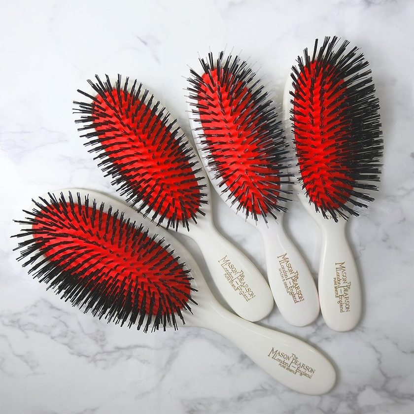 Emiri Aizawa also uses it. Featured in "The Devil Wears Prada"! The Rolls-Royce of brushes, "Mason Pearson" 🇬🇧にて紹介している画像