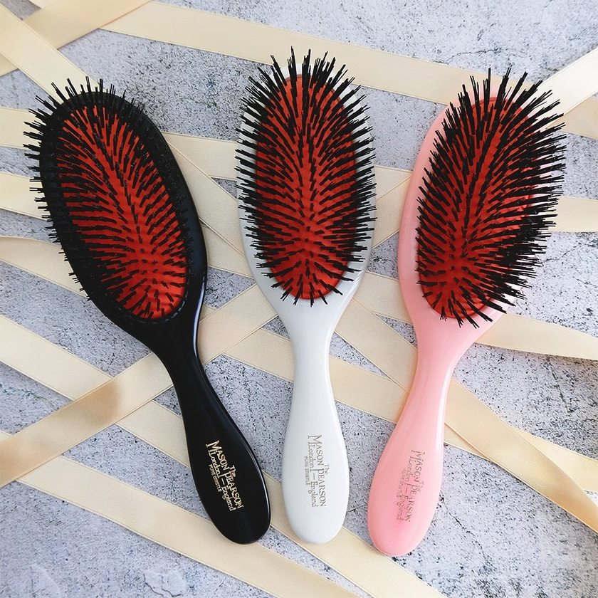 Emiri Aizawa also uses it. Featured in "The Devil Wears Prada"! The Rolls-Royce of brushes, "Mason Pearson" 🇬🇧にて紹介している画像