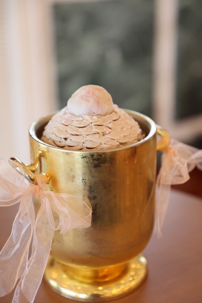 Unique, Interesting & Cute! 6 Alternatives to the Traditional Cake Cutting Ceremonyにて紹介している画像