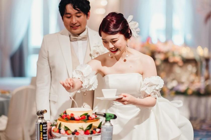 Unique, Interesting & Cute! 6 Alternatives to the Traditional Cake Cutting Ceremonyにて紹介している画像