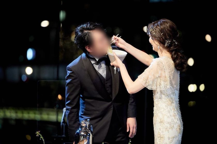 Unique, Interesting & Cute! 6 Alternatives to the Traditional Cake Cutting Ceremonyにて紹介している画像