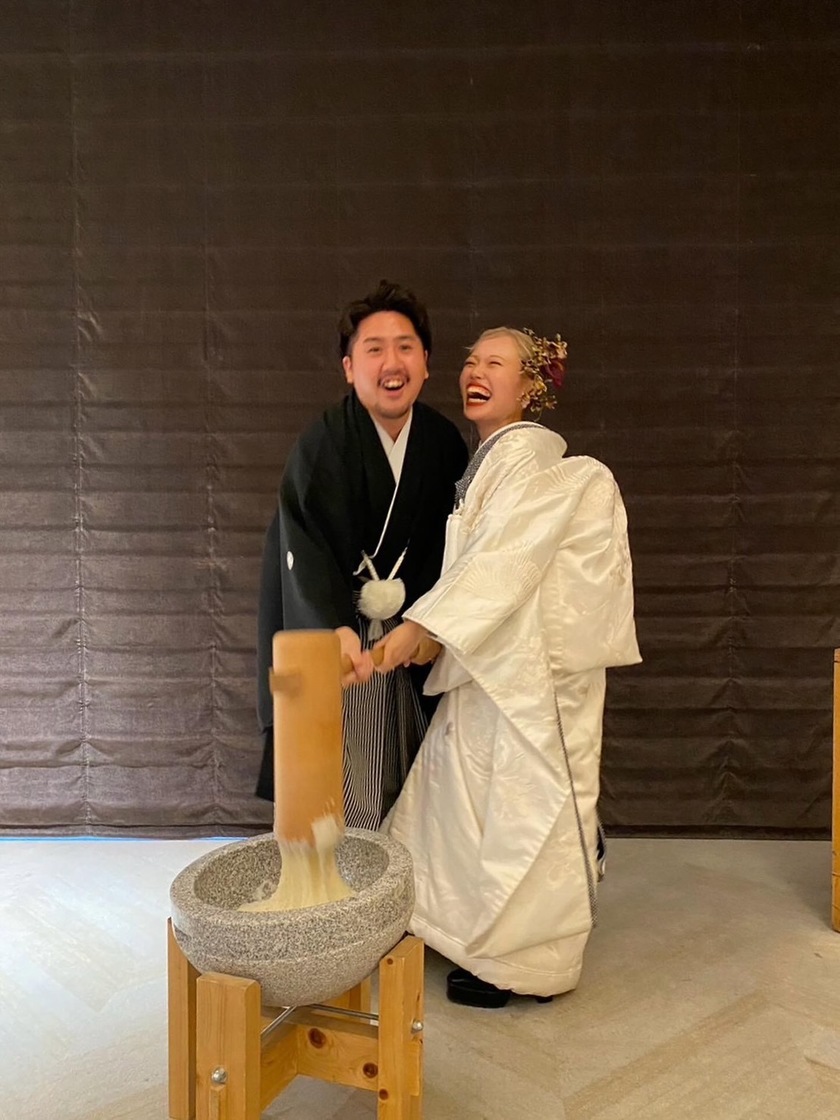 Unique, Interesting & Cute! 6 Alternatives to the Traditional Cake Cutting Ceremonyにて紹介している画像