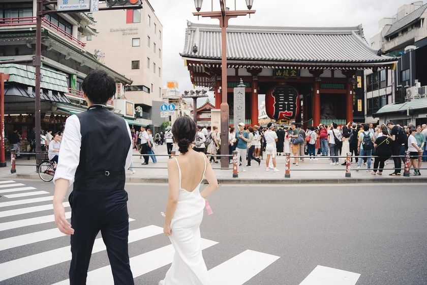 The classic Japanese attire, retro photos, and amusement parks🍡 "Asakusa Pre-Photoshoot" looks so fun! 👘⛩️にて紹介している画像