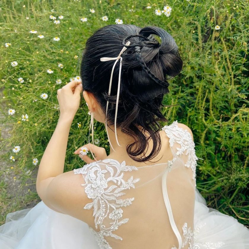 2024 Trend Hair ♡ 19 Cute Bridal Hair Arrangements of "Ribbon Hair" 🎀にて紹介している画像