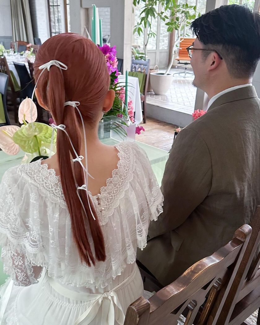 2024 Trend Hair ♡ 19 Cute Bridal Hair Arrangements of "Ribbon Hair" 🎀にて紹介している画像
