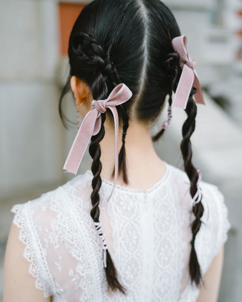 2024 Trend Hair ♡ 19 Cute Bridal Hair Arrangements of "Ribbon Hair" 🎀にて紹介している画像