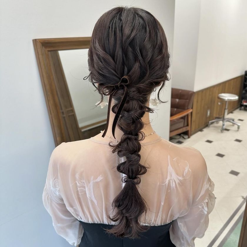 70 Latest Party Hair Arrangements for 2024 to Show Your Hairdresser♡にて紹介している画像