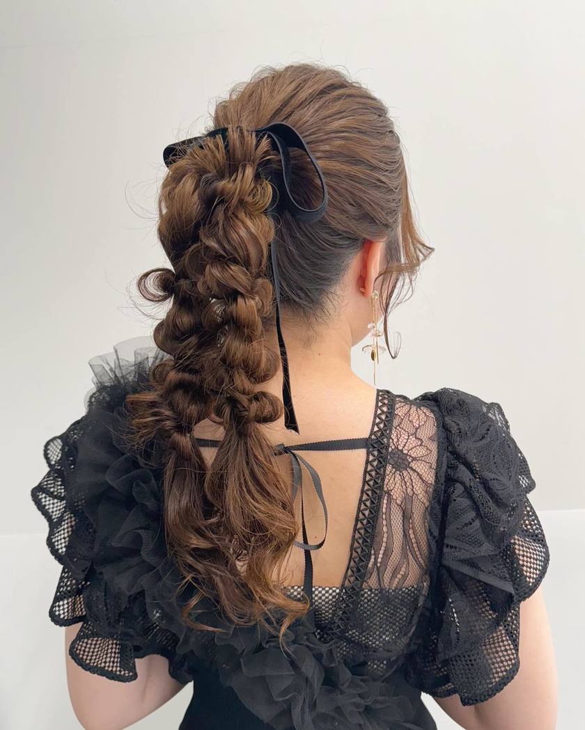 70 Latest Party Hair Arrangements for 2024 to Show Your Hairdresser♡にて紹介している画像