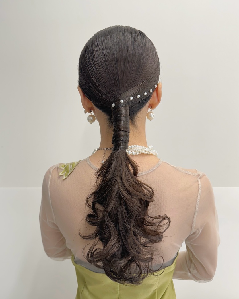 70 Latest Party Hair Arrangements for 2024 to Show Your Hairdresser♡にて紹介している画像