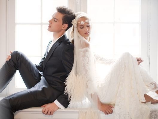 "Dreamy Girl ♡ Romantic Hair Accessories by 'JANNIE BALTZER' from Denmark"にて紹介している画像