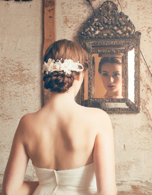 "Dreamy Girl ♡ Romantic Hair Accessories by 'JANNIE BALTZER' from Denmark"にて紹介している画像