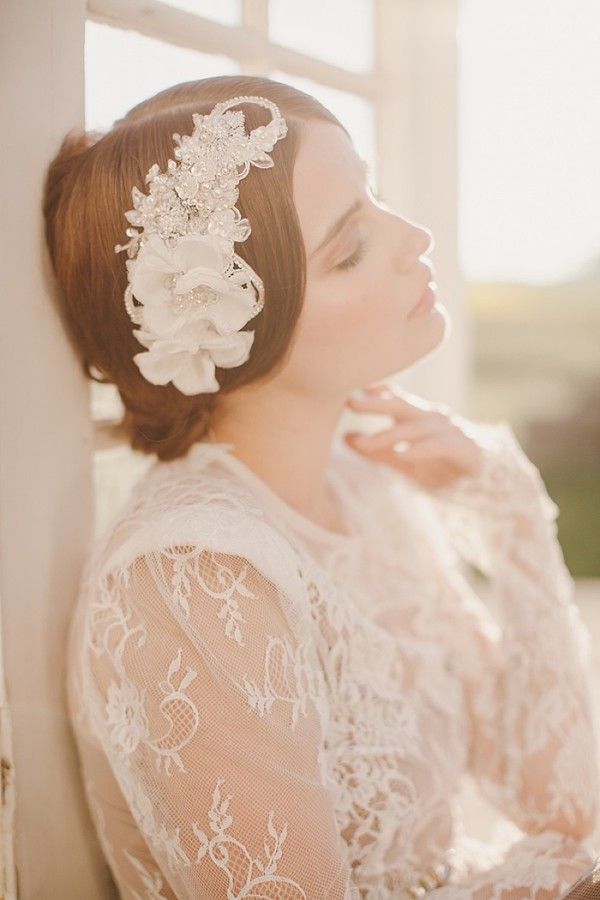"Dreamy Girl ♡ Romantic Hair Accessories by 'JANNIE BALTZER' from Denmark"にて紹介している画像