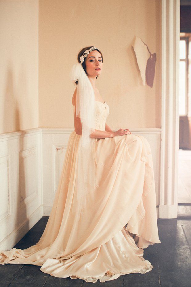 "Dreamy Girl ♡ Romantic Hair Accessories by 'JANNIE BALTZER' from Denmark"にて紹介している画像