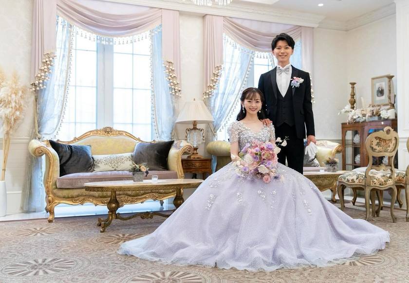 花嫁さんの着用写真もご紹介♡【KIYOKO HATA】の人気ドレス１１選にて紹介している画像