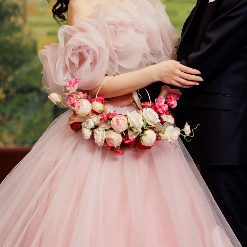 花嫁さんの着用写真もご紹介♡【KIYOKO HATA】の人気ドレス１１選にて紹介している画像