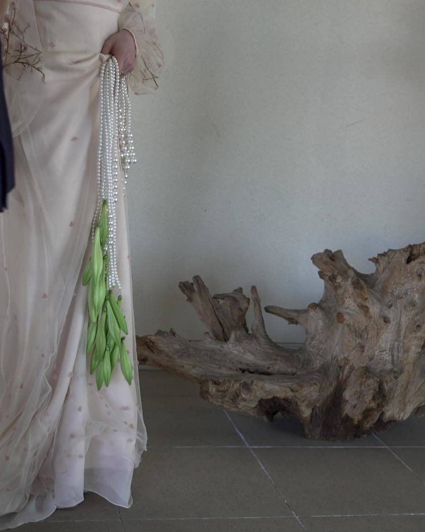 Slowly trending! 11 selections of the 【Pearl Bouquet】 design that skyrockets your sense of trend ♡にて紹介している画像