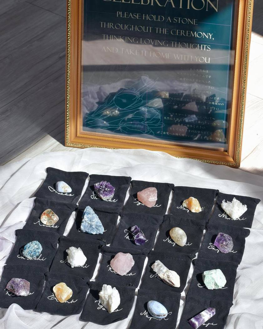 4 Stylish Escort Item Ideas That Shine with Personality✨にて紹介している画像