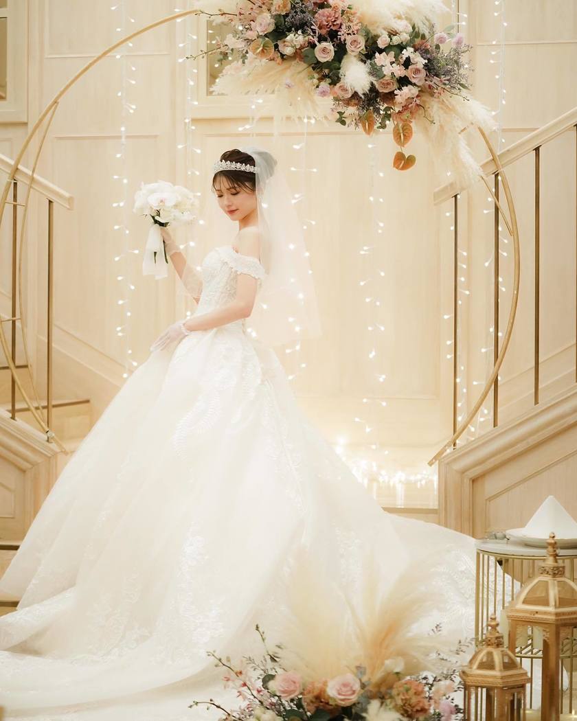 Spanish dress brand ♡ A brand that uses the highest quality fabrics to create【ROSA CLARA】.にて紹介している画像