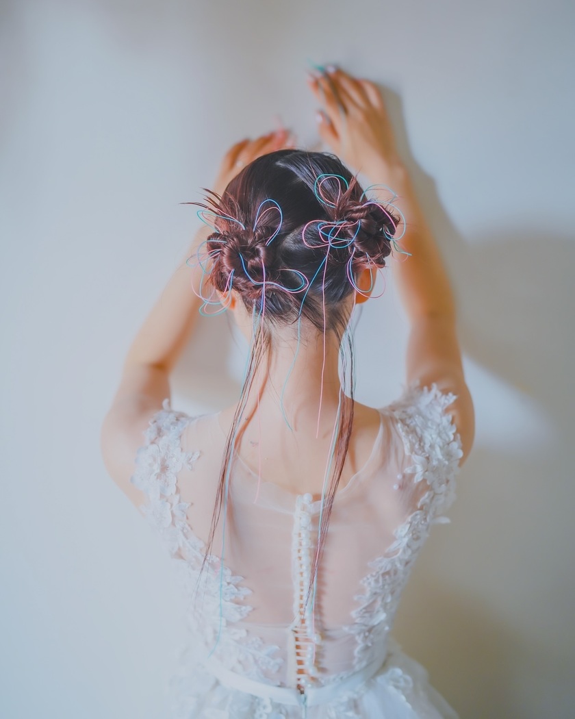 This is the color change! Unusual styles are cute 【Unique】 Bridal Hair Feature 🎀にて紹介している画像