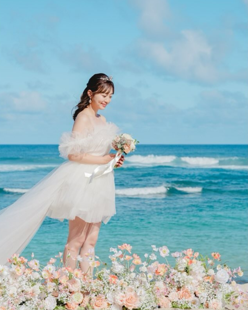 Cute and Idol-like! 7 Dress Brands with Stylish Leg-Showing Dresses to Try にて紹介している画像