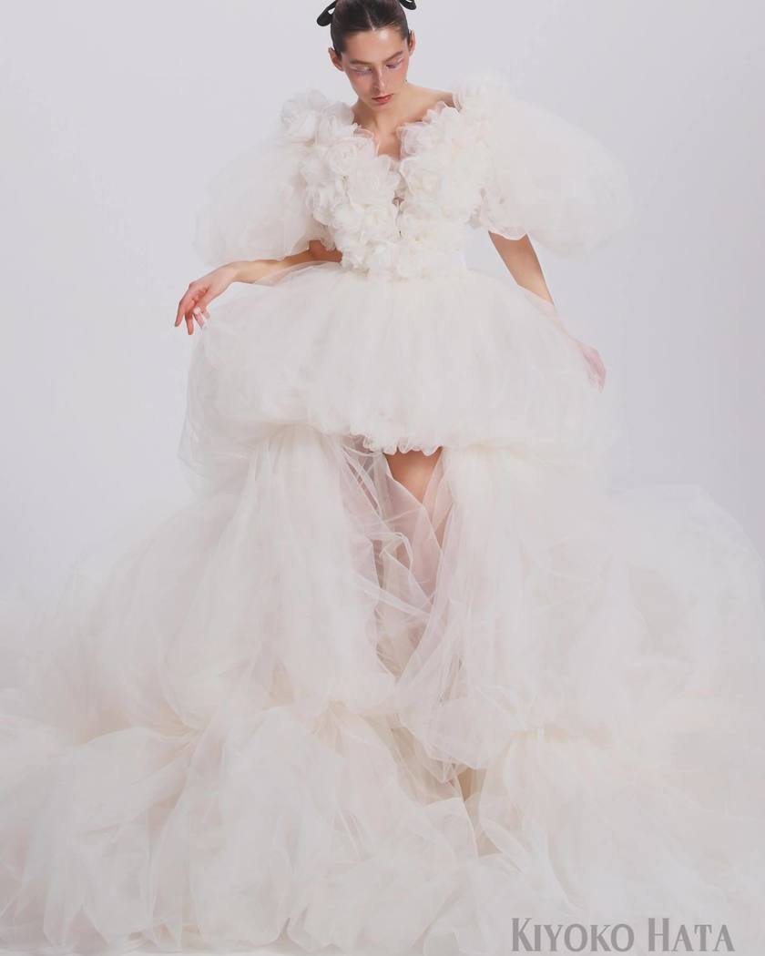 Cute and Idol-like! 7 Dress Brands with Stylish Leg-Showing Dresses to Try にて紹介している画像