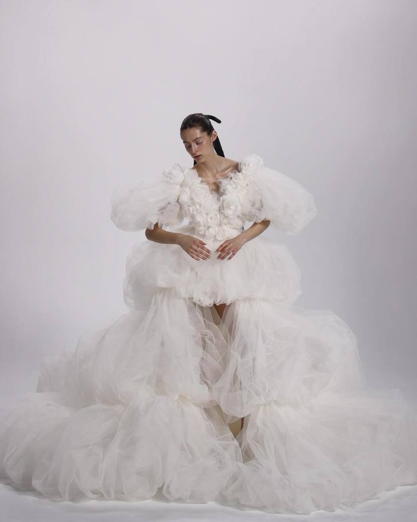 Cute and Idol-like! 7 Dress Brands with Stylish Leg-Showing Dresses to Try にて紹介している画像