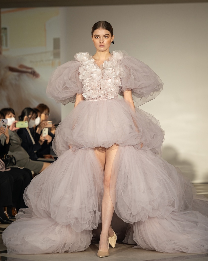 Cute and Idol-like! 7 Dress Brands with Stylish Leg-Showing Dresses to Try にて紹介している画像