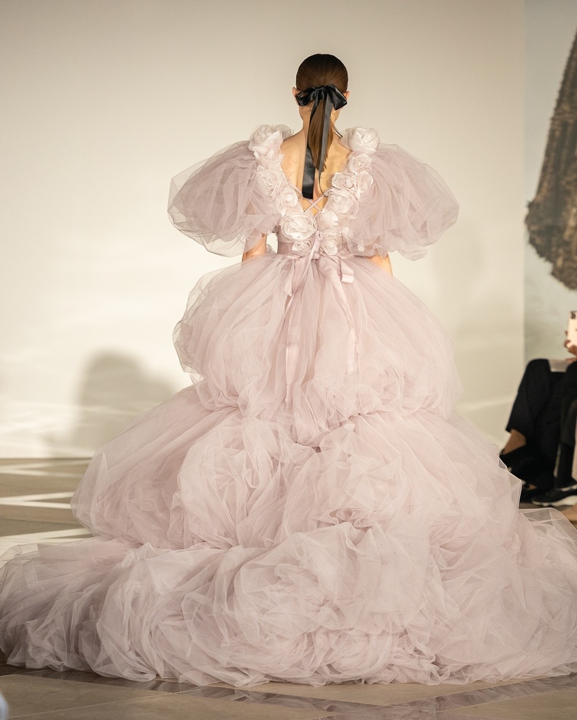 Cute and Idol-like! 7 Dress Brands with Stylish Leg-Showing Dresses to Try にて紹介している画像