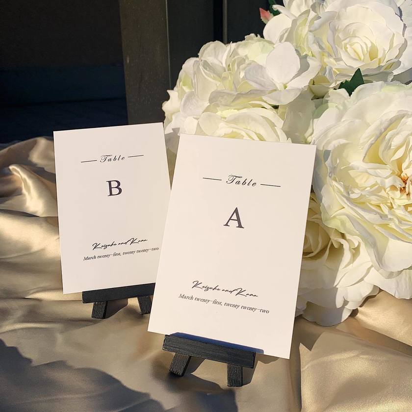For brides getting married in fall or winter 2024 to spring 2025💕 Here are 8 stylish table number ideas you’ll want to copy.にて紹介している画像